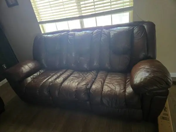 Couch (Recliner)