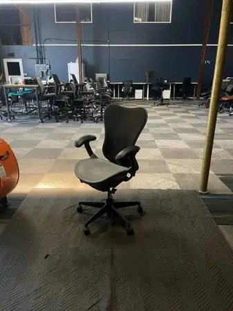 Herman Miller Mirra2 ~ Fully Loaded
