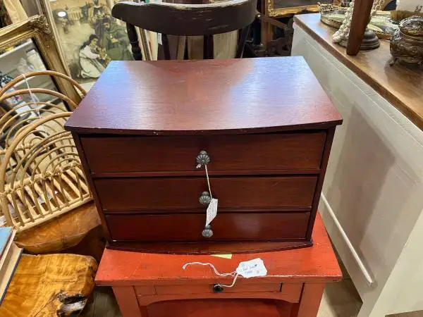 3 Drawer Chest