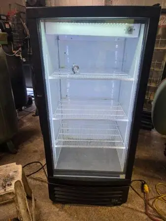 Idw 10 cubic feet glass door commercial merchandiser cooler refrigerat