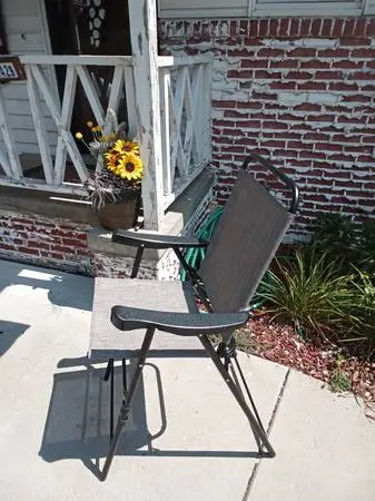 4 ea. Outdoor folding chairs W/arm & foot rests