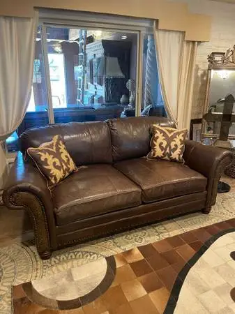 King Hickory Luxury Genuine Leather Sofa w/ Tooled Leather Detail
