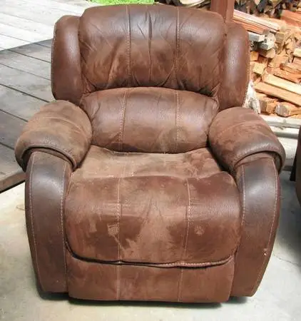 Couch and Recliner needs to go!