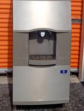 Manitowoc Hotel Ice & Water Dispenser