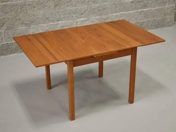 Vintage Danish teak expandable dining table (33.5 to 57)