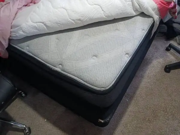 Full size bed with Mattress
