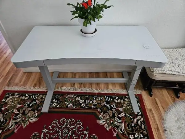 office Glass Table Ajustable