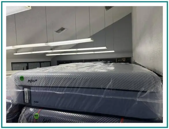 FULL SIZE SEALY POSTUREPEDIC PLUS MATTRESS & BOX SPRING BED SET