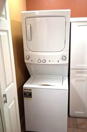 GE Stacked Washer/Dryer