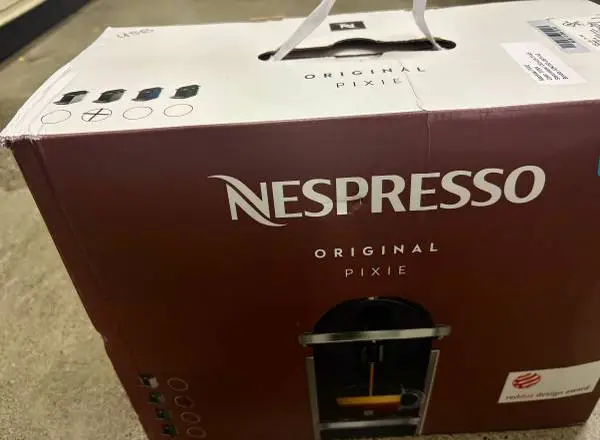 NESPRESSO Original PIXIE coffee maker C61 w/box excellent