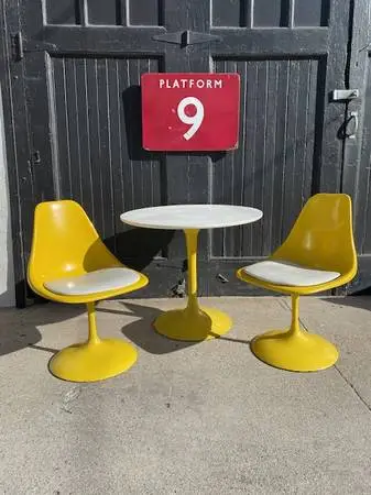 Rare. Vintage 70’s Kids Size Saarinen Style Set