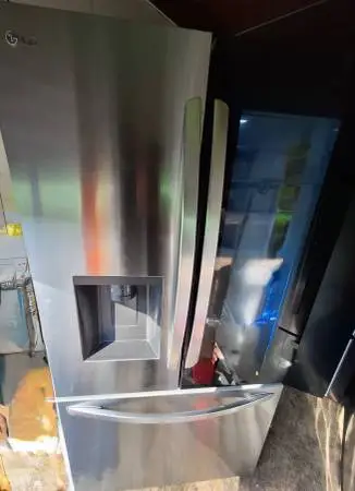 Refrigerator Instaview lg