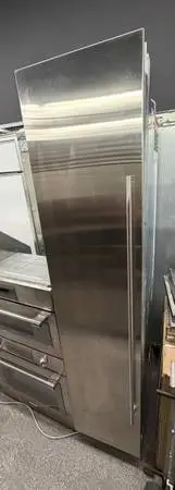 STAINLESS STEEL FREEZER SUB ZERO 18 INCH