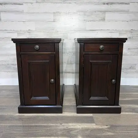 Set Of 2 Power End Tables/ Nightstands