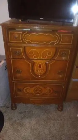 Dresser antique