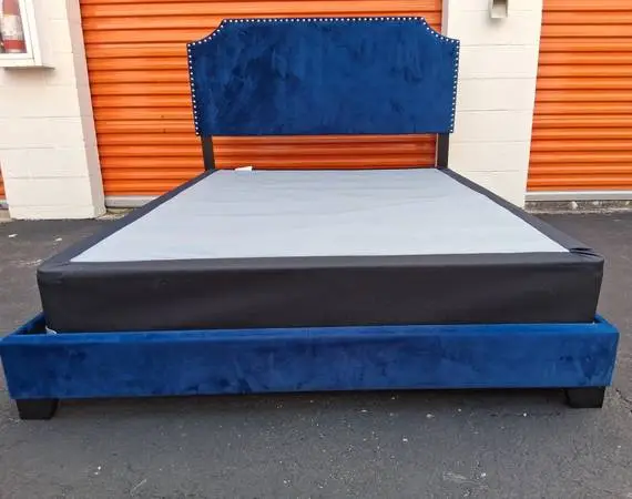 Queen size bedroom frame with boxspring
