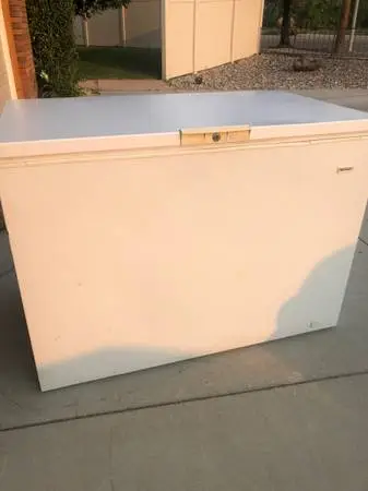 Chest freezer