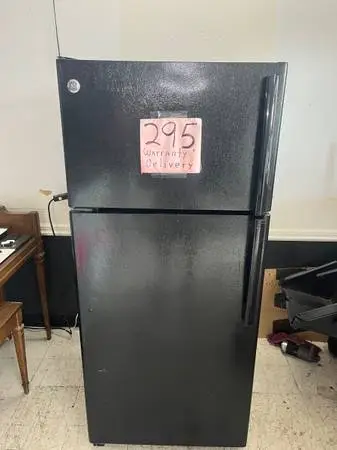 Refrigerator GE 16 ft.³ excellent, Warranty,, delivery call/text