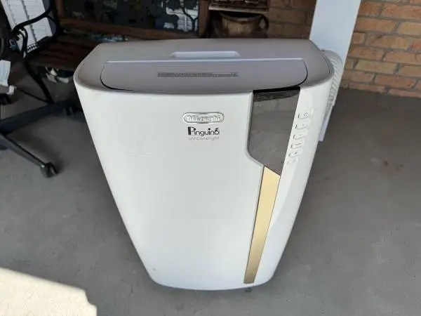 DELoNGHI 14,000 BTU AIR CONDITIONER portable