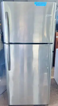 Frigidaire  FFTR2021TS 30 Inch Top Freezer Refrigerator 20.4 cu. ft.,
