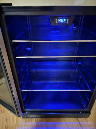VISSANI WINE COOLER REFRIGERATOR UNDER COUNTER
