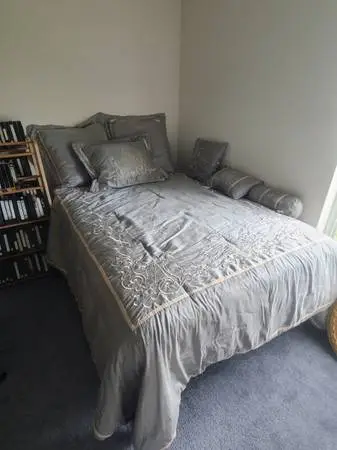 Complete Full Size Bed including Mattress, Box, Frame