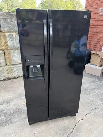 Free - Refrigerator Kenmore Side by Side - Not working