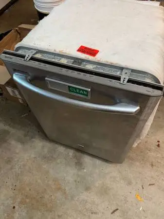 Maytag dishwasher