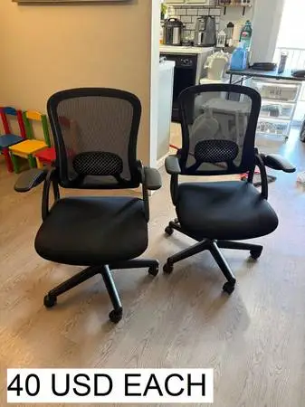 Black Mesh Office Chair