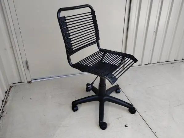 Eurostyle Low Back Bungee Cord Chair - NICE!