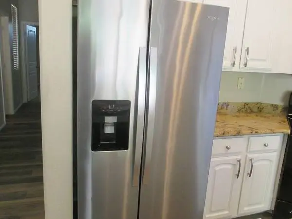 WHIRPOOL 25 CUBIC FEET STAINLESS STEEL REFRIGERATOR