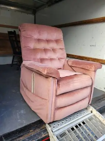 Electric lift chair