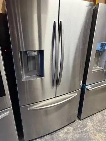 Samsung Frenchdoor refrigerator