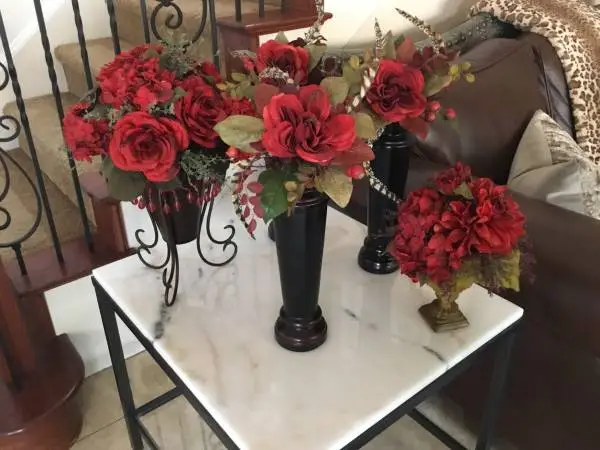 7 RED SILK RED ROSES FLOWER ARRANGEMENTS