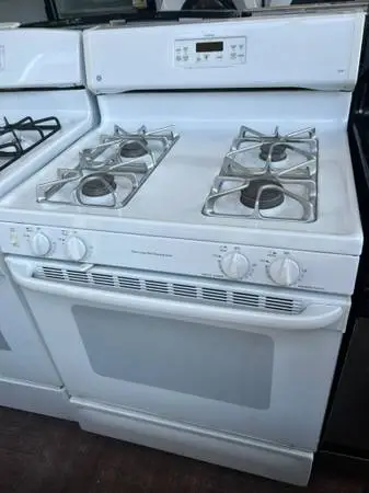 GE Gas Stove White Finish
