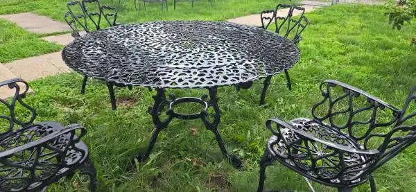 Vintage Mid-Century 53 Ornate Cast Aluminum Table & Chairs.. HEAVY
