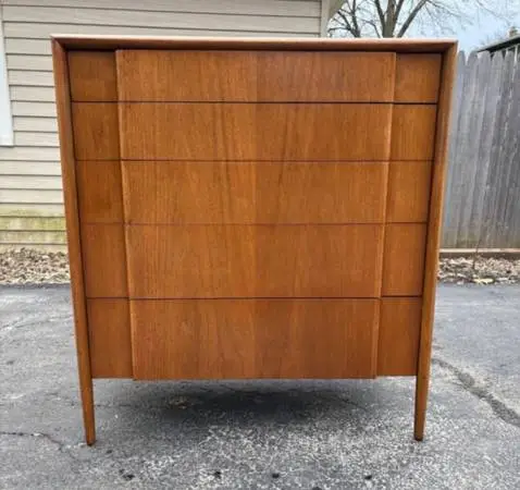 Mid Century Walnut 5 Drawer Chest Barney Flagg for Drexel Parallel.