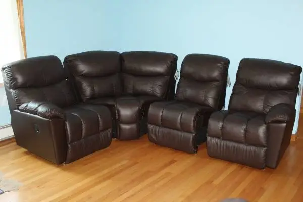 La-Z-Boy James 521 Leather 4-Piece Reclining Sectional Sofa