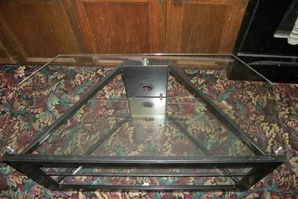 42 TV Stand Television. 3 Glass Shelves. SOLID!!!, Great Shape