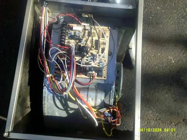 HVAC OG GUY WITH EVERYTHING  A-C OR WHAT EVER