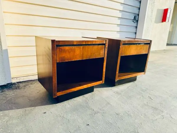 Night stands