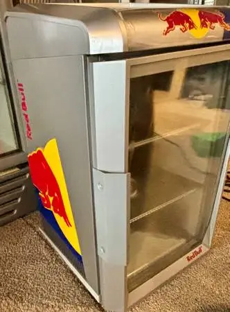 Bull refrigerated Cooler with full view door