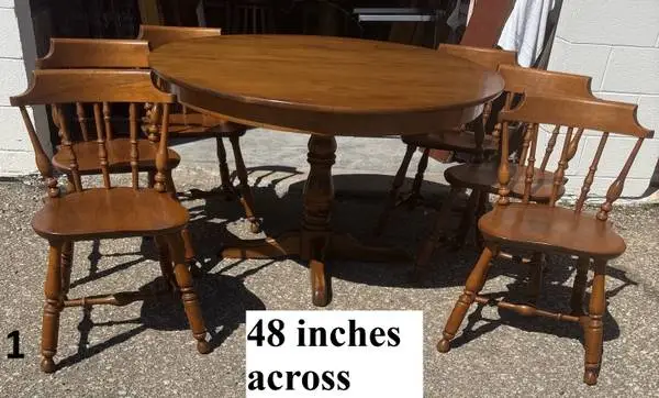 Table & 6 Chairs & 2 Leaves