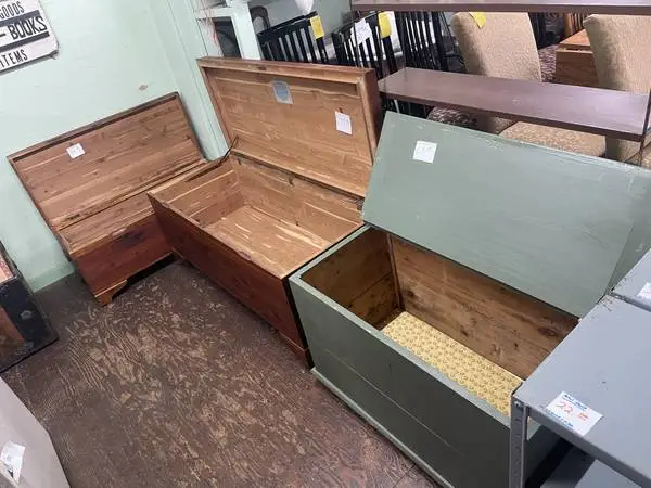 BLANKET CHESTS!!!