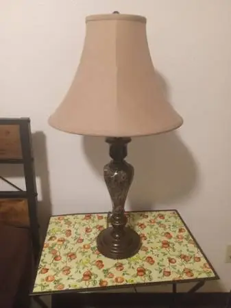 Table lamp