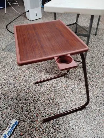 Adjustable Tray Table