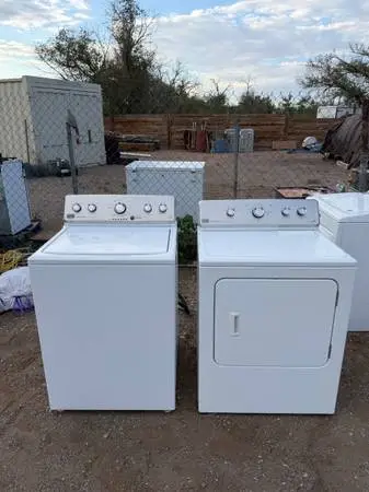 Maytag Electric Washer & Electric 220 Plug Dryer Set For Sale $350