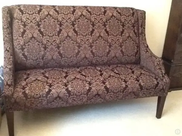 BEAUTIFUL SOFA/SETTEE/LOVESEAT