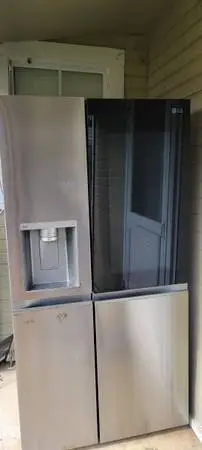 2023 27 cu. ft. Side-By-Side InstaView Lg Refrigerator