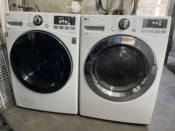 GOOD CONDITION FRONT- LOAD LG WASHER GAS DRYER HEAVY DUTY ALL CYCLES